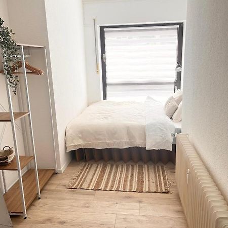 Gemuetliches Zentrales Apartment 2 Min Bis Du Hbf Duisburg Exterior foto