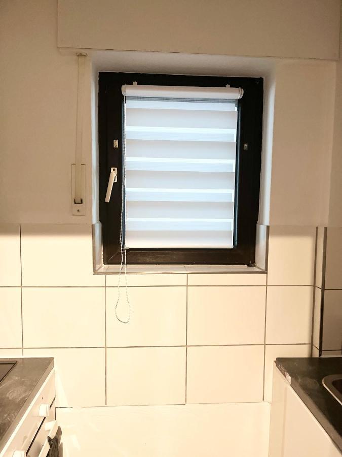 Gemuetliches Zentrales Apartment 2 Min Bis Du Hbf Duisburg Exterior foto